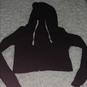 used twice , washed and clean. Cropped Hoodie